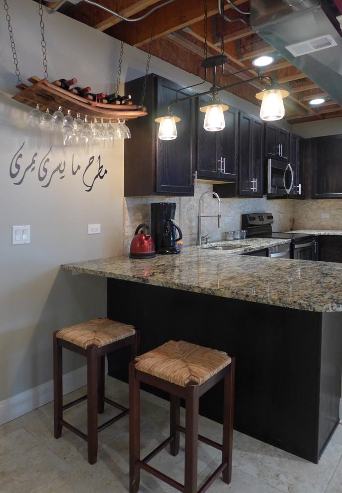 Kitchen - transitional kitchen idea