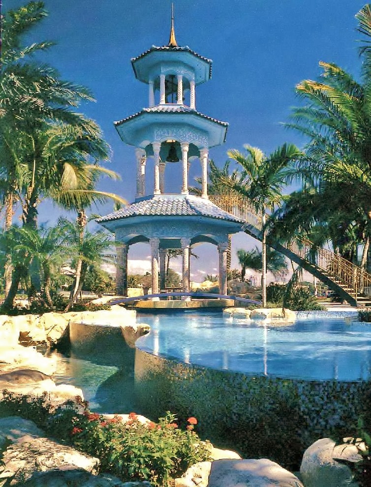 Asian pool in Miami.