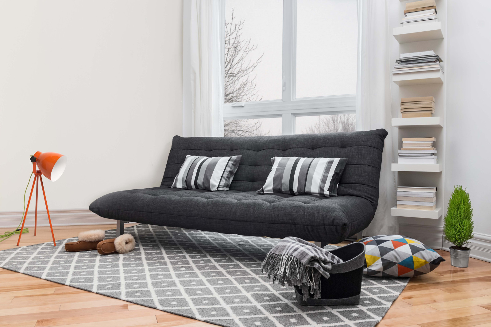 Просторная гостиная в скандинавском стиле