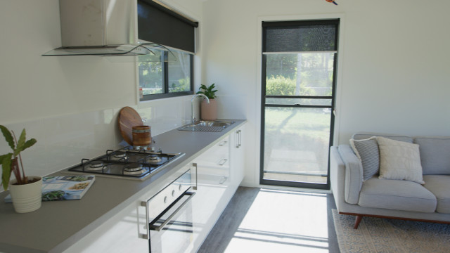 Hunchy Granny Flat contemporary-koek