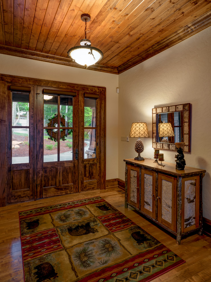 Entryway - rustic entryway idea