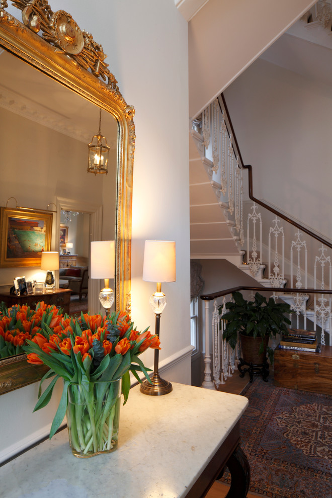 Inspiration for a timeless home design remodel in London