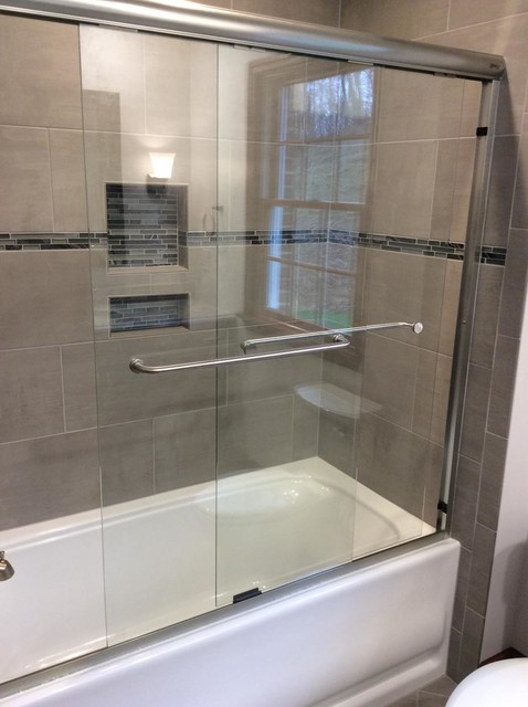 Mars Bathroom clasico-renovado