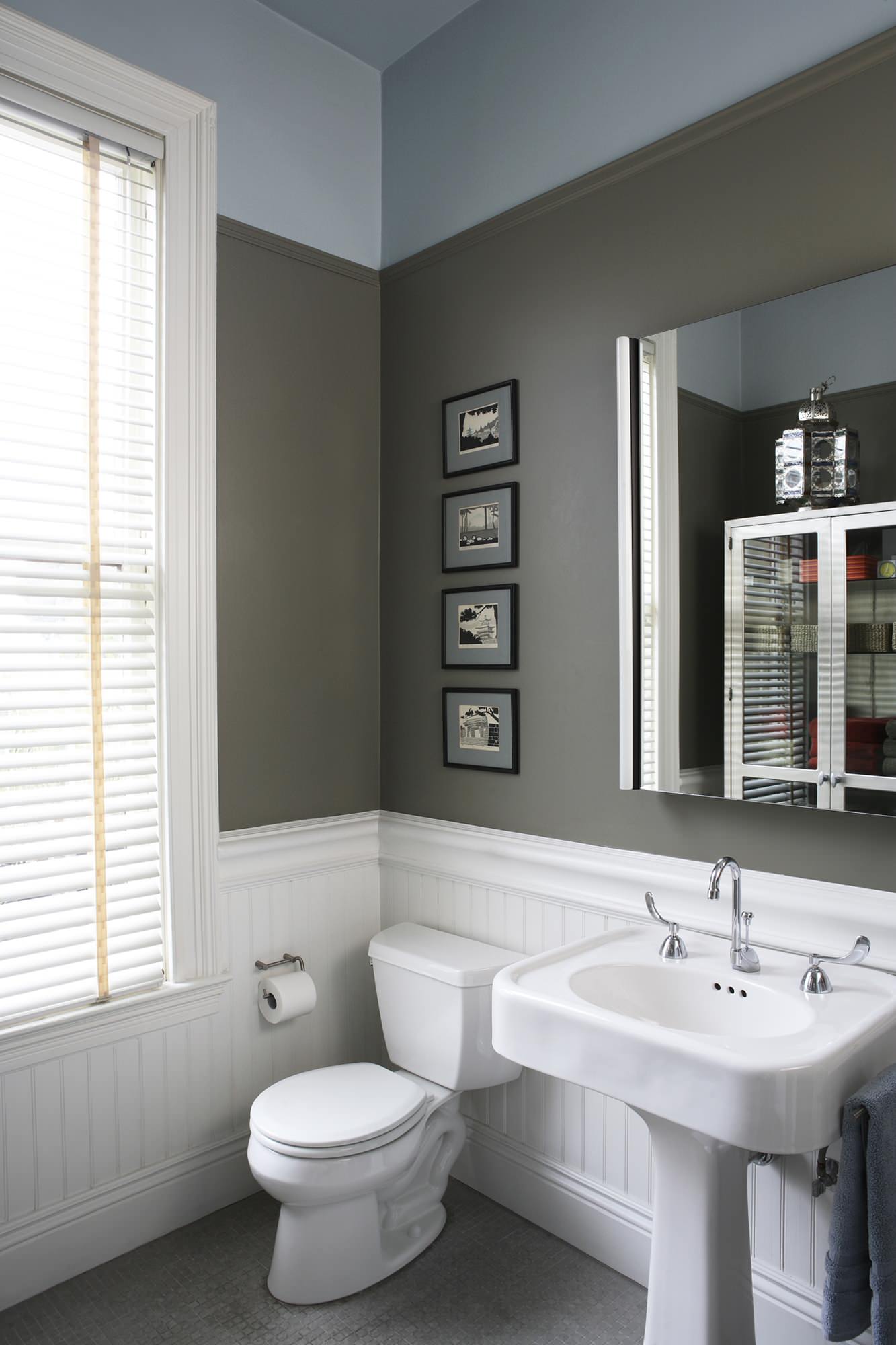 Readers' Choice: The Top 20 Bathrooms of 2011, image size:1333x2000