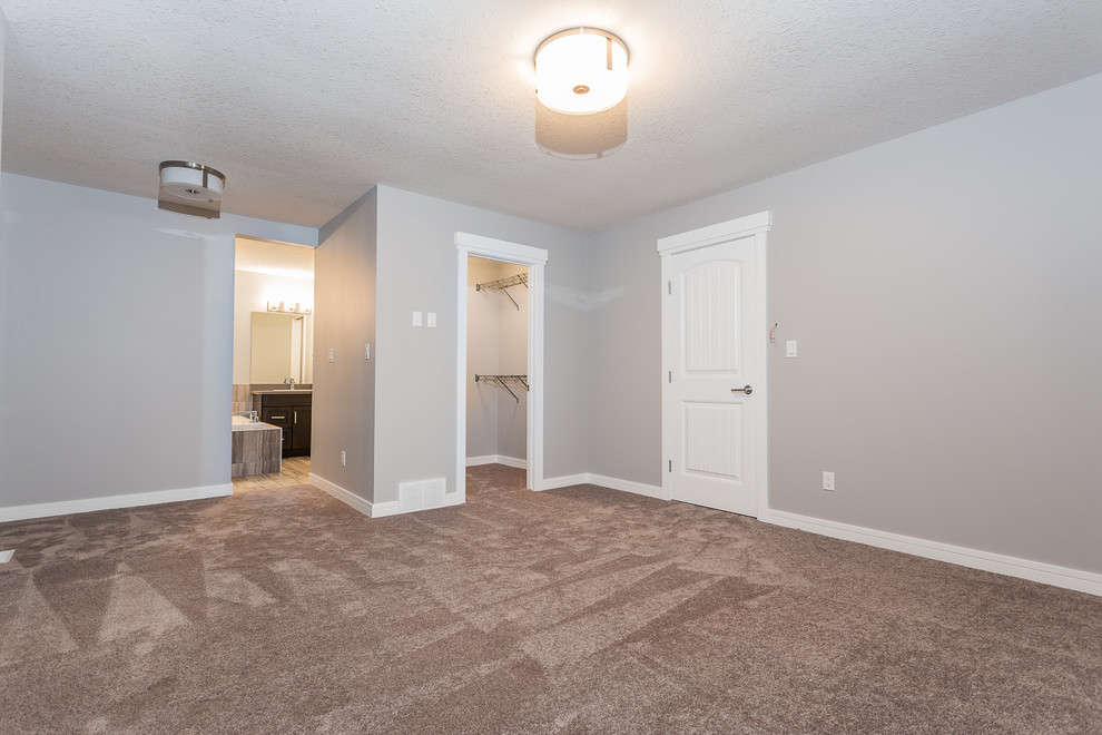 Home design - transitional home design idea in Edmonton
