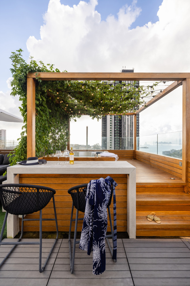 Inspiration for a contemporary deck remodel in Hong Kong