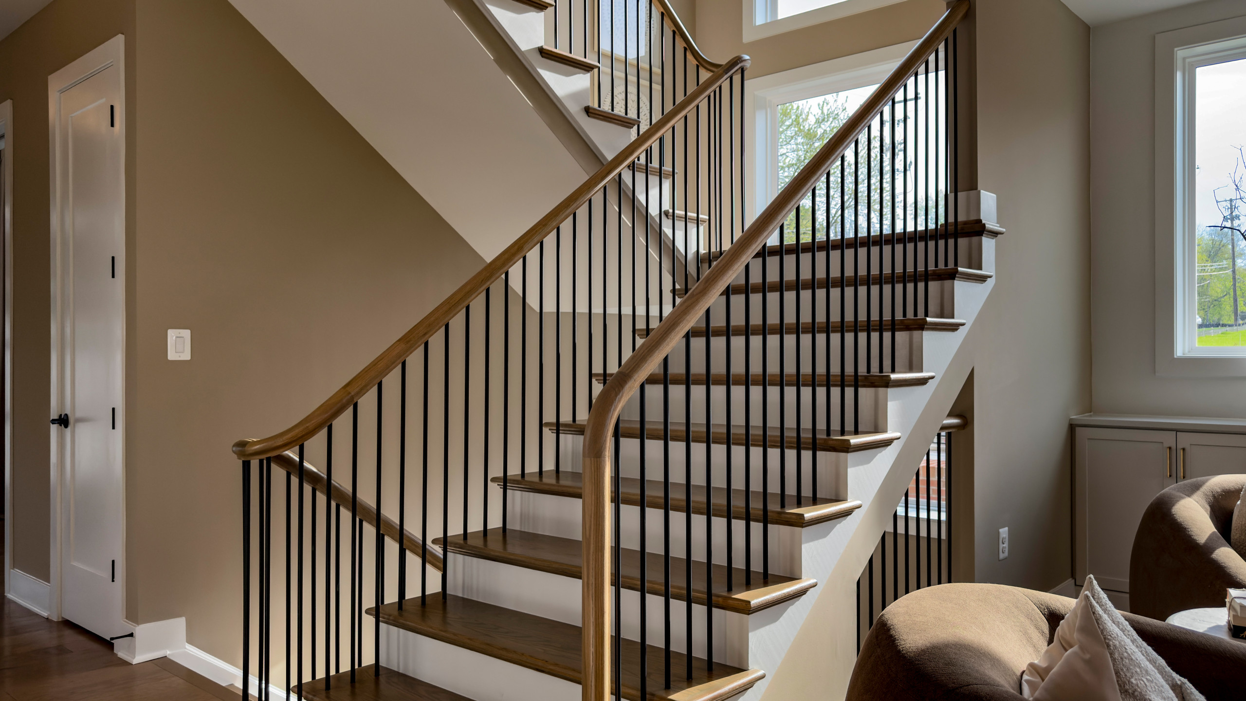 Project #153 | Sophisticated Red Oak Stair with Metal Balusters