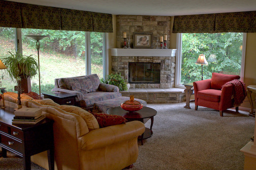 Inspiration for a traditional family room in Milwaukee.