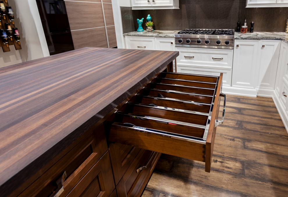 Inspiration for a transitional kitchen remodel in Toronto