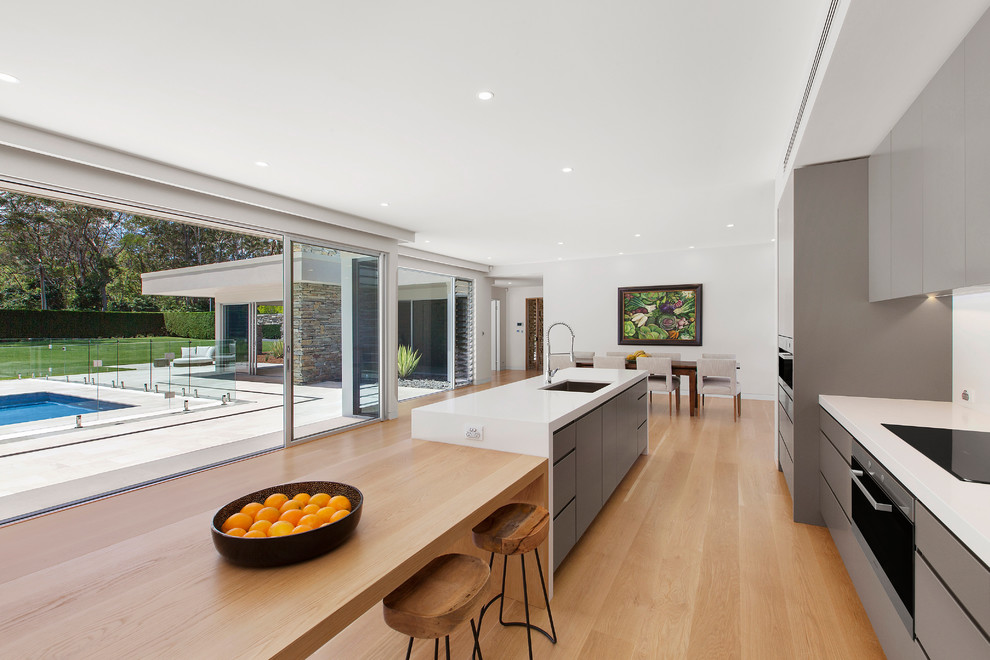 Inspiration for a contemporary kitchen in Central Coast.