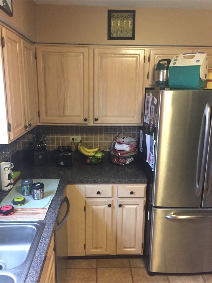 Inspiration for a transitional kitchen remodel in Chicago