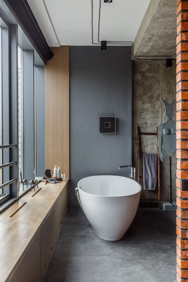 Пример оригинального дизайна: ванная комната среднего размера в стиле лофт