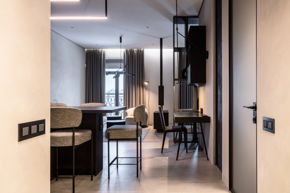 Черно-белая студия с парижским акцентом