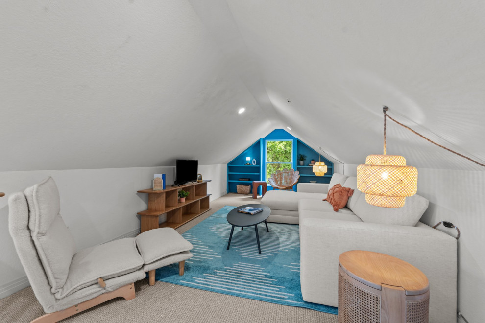 Vacation Rental Design - "Walk On Water"