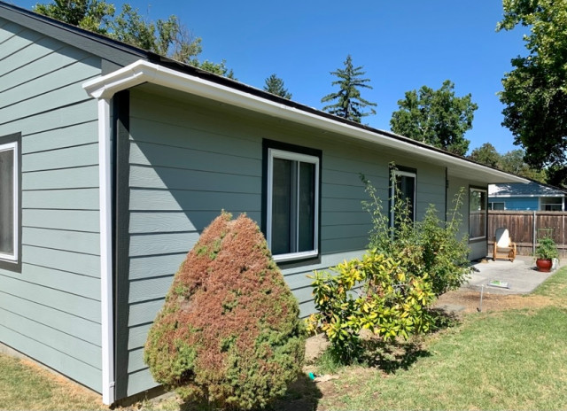 SIDING traditional