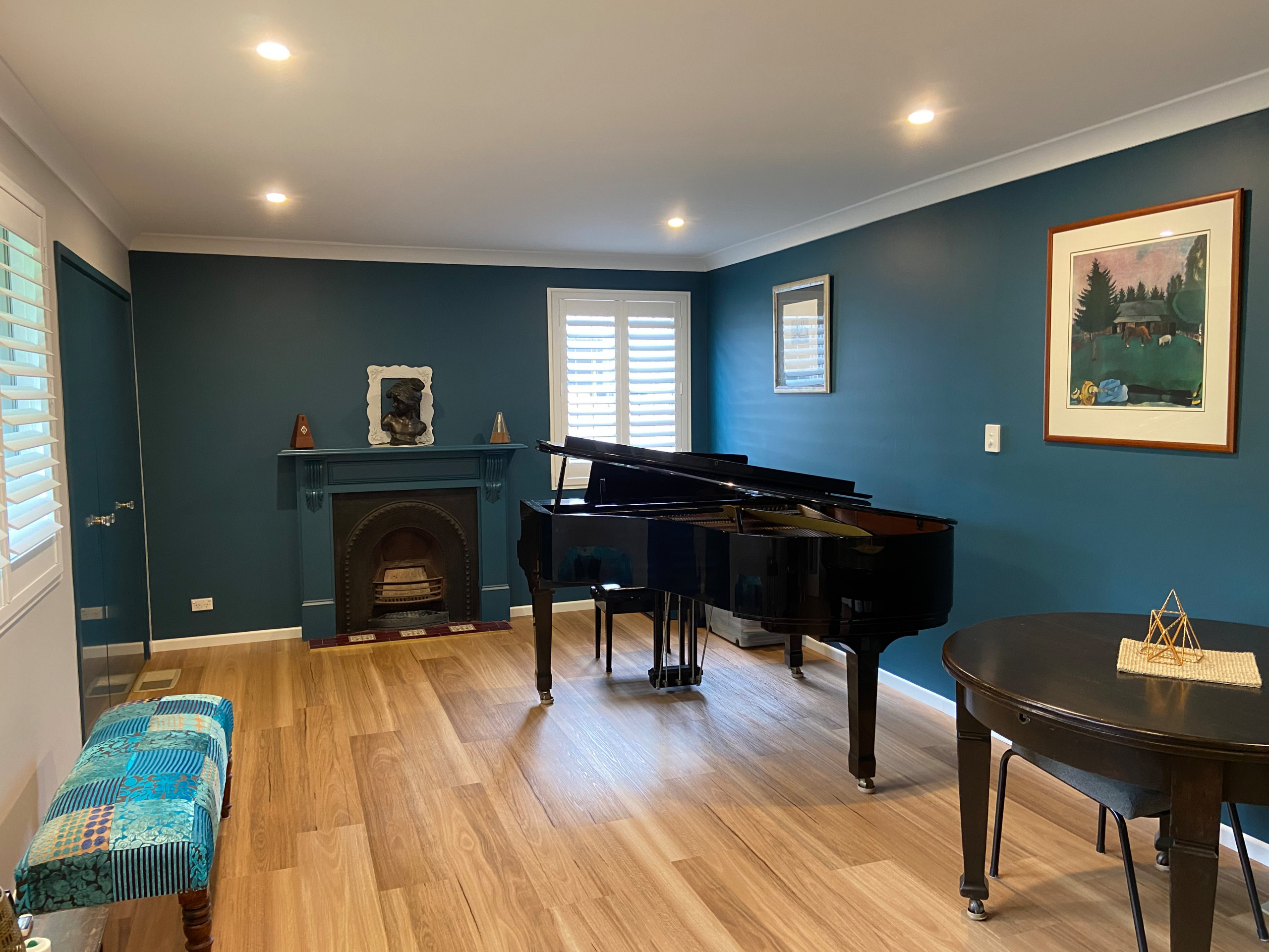 THE PIANO ROOM