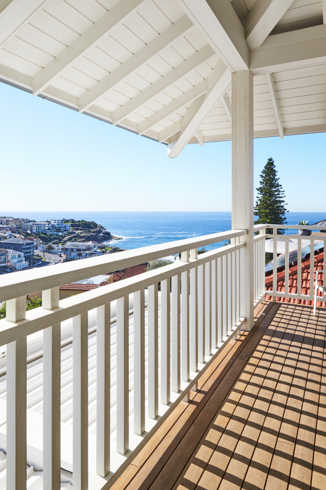 Inspiration for a beach style verandah in Sydney.
