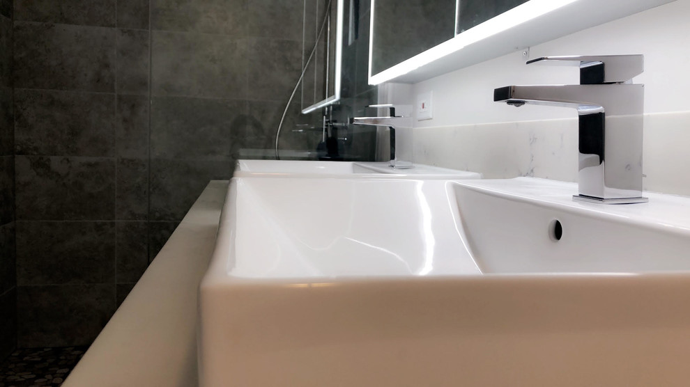 Transitional home design photo in Boston