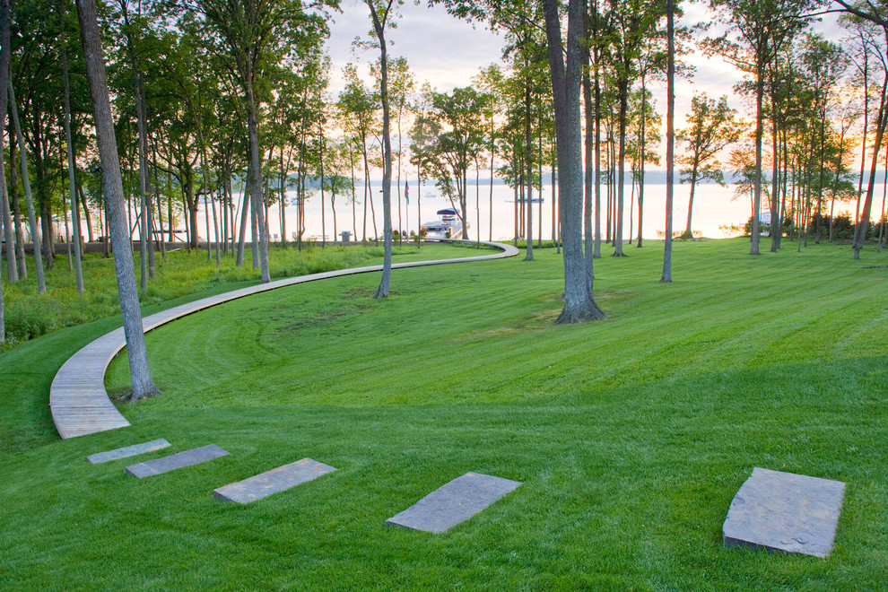 Design ideas for a rustic landscaping in Burlington.