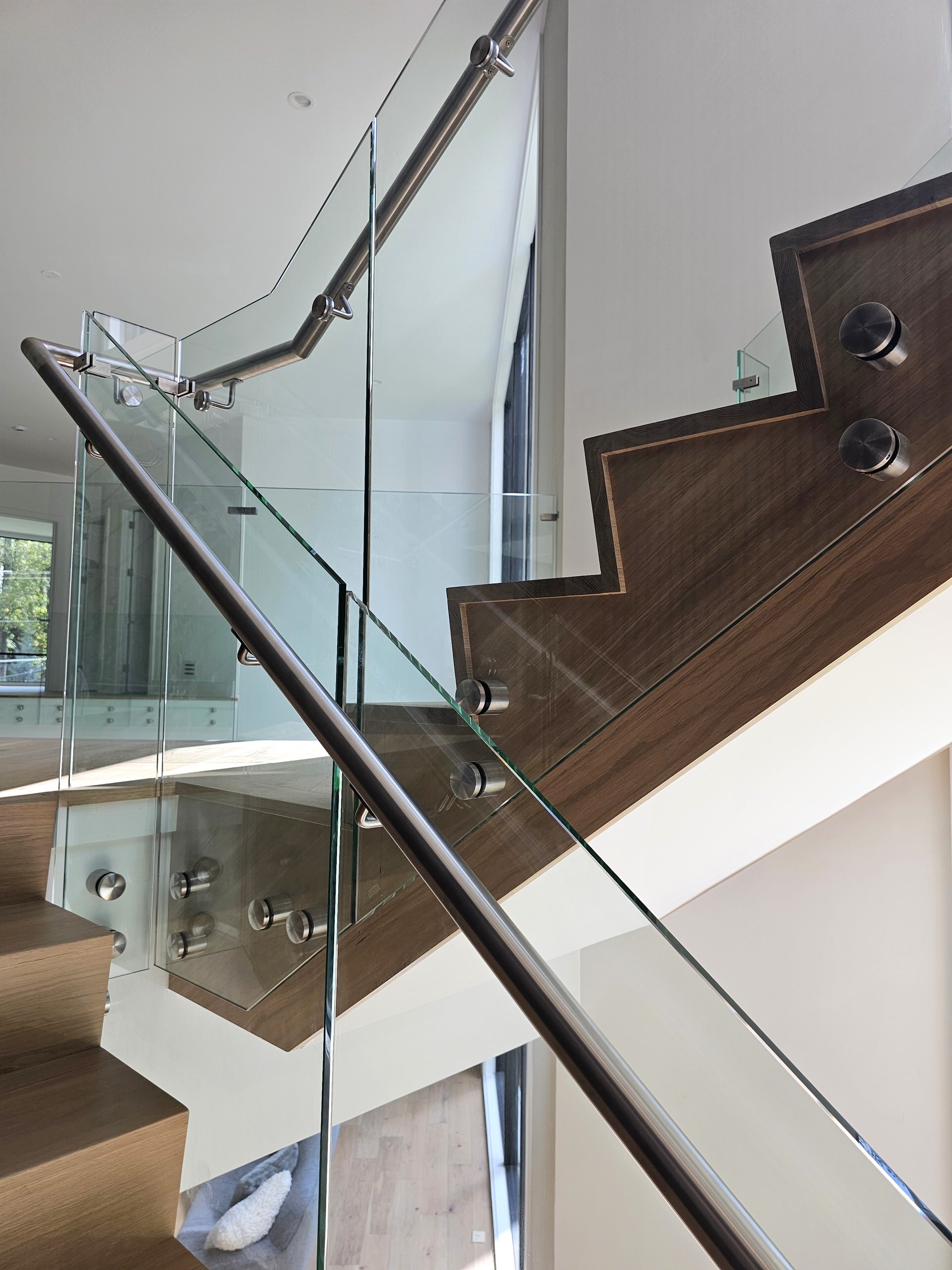 129_White Oak Slanted Riser Modern Stair, Mclean, VA 22102