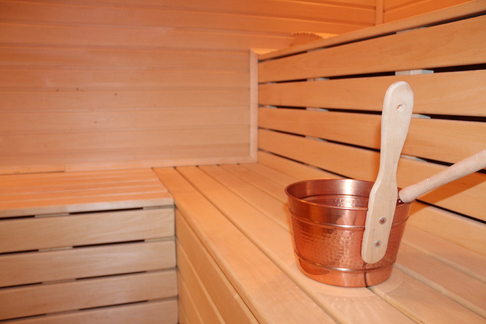 Баня с бильярдной