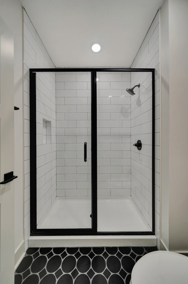 Bathroom - transitional bathroom idea in Omaha
