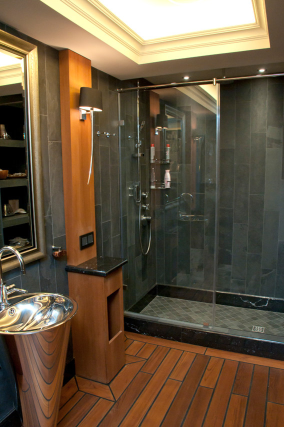 СКРОМНОЕ ОБАЯНИЕ БУРЖУАЗИИ......