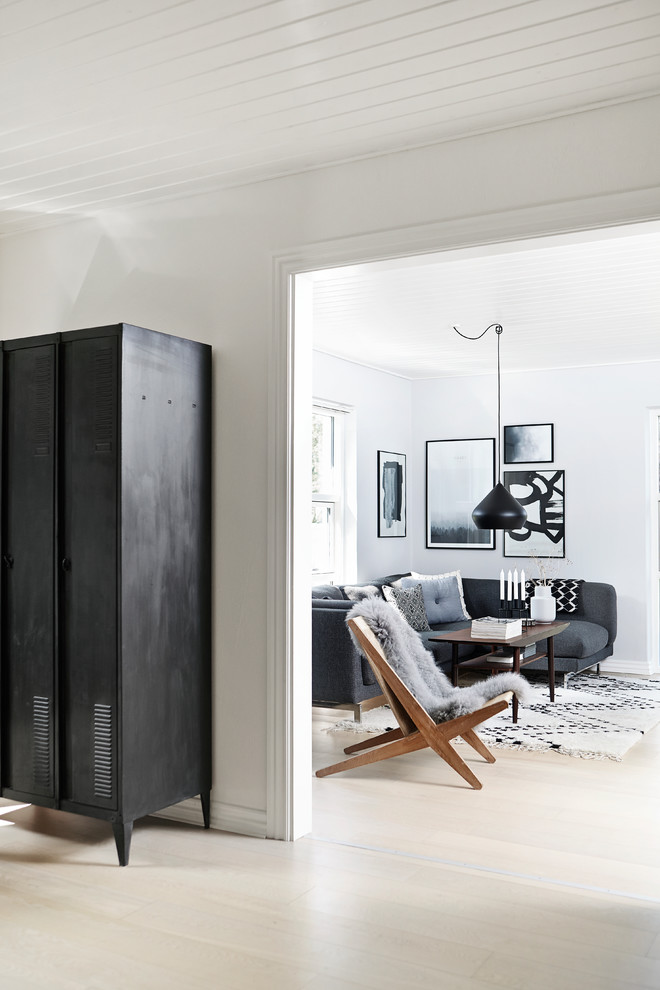 Design ideas for a scandinavian living room in Aarhus.