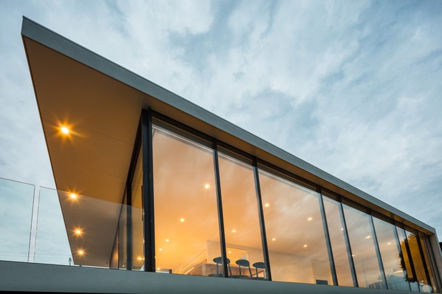 Waterfront Property modern-fasad