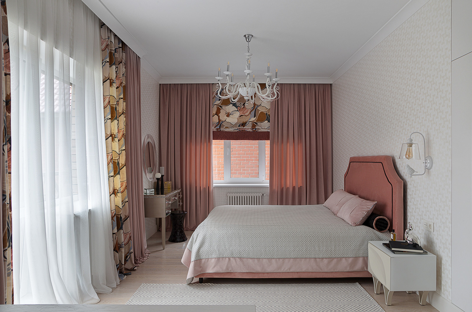 Дом семьи с двумя детьми