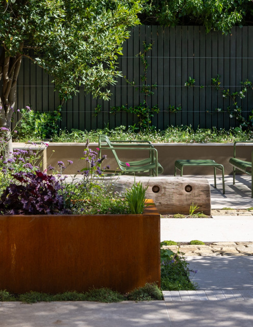 Small Backyard for Entertaining With More to Discover (15 photos)