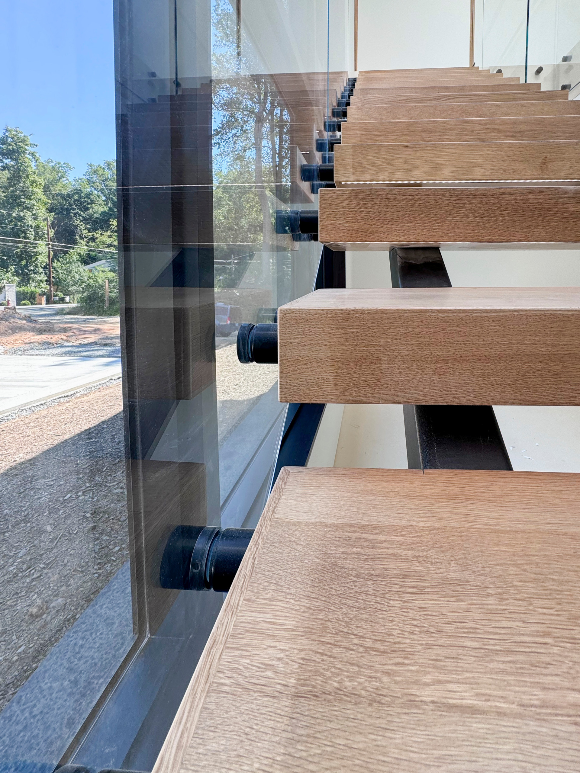 126_Visually Open and Light Contemporary Staircase, Mclean, VA 22102