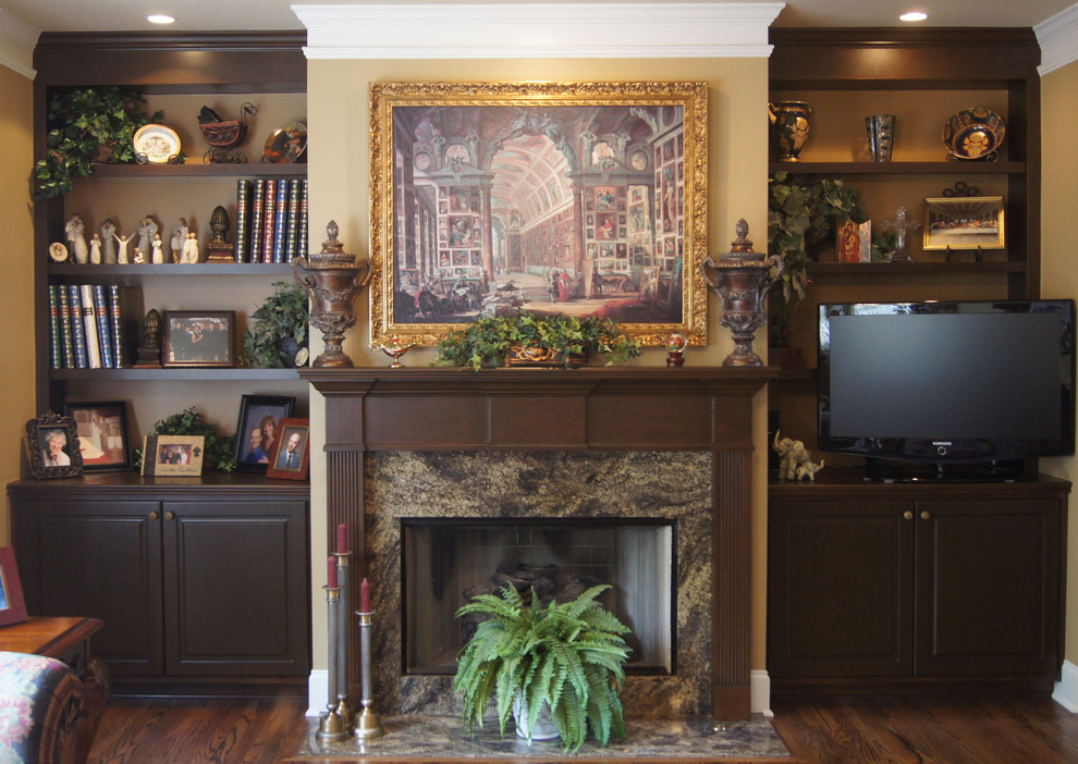 Inspiration for a traditional family room in Atlanta.