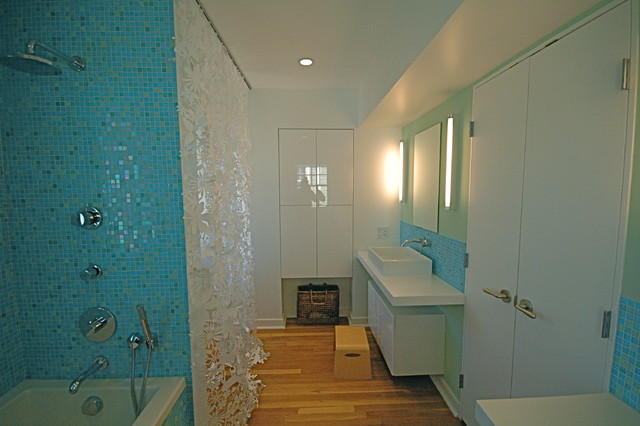 Kids Bath moderno-dormitorio-infantil