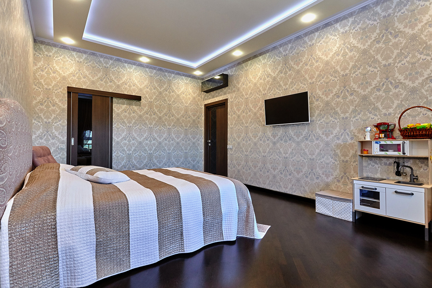 054 Квартира