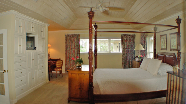 Master Bedroom With Built Ins And Tray Ceiling Farmhouse