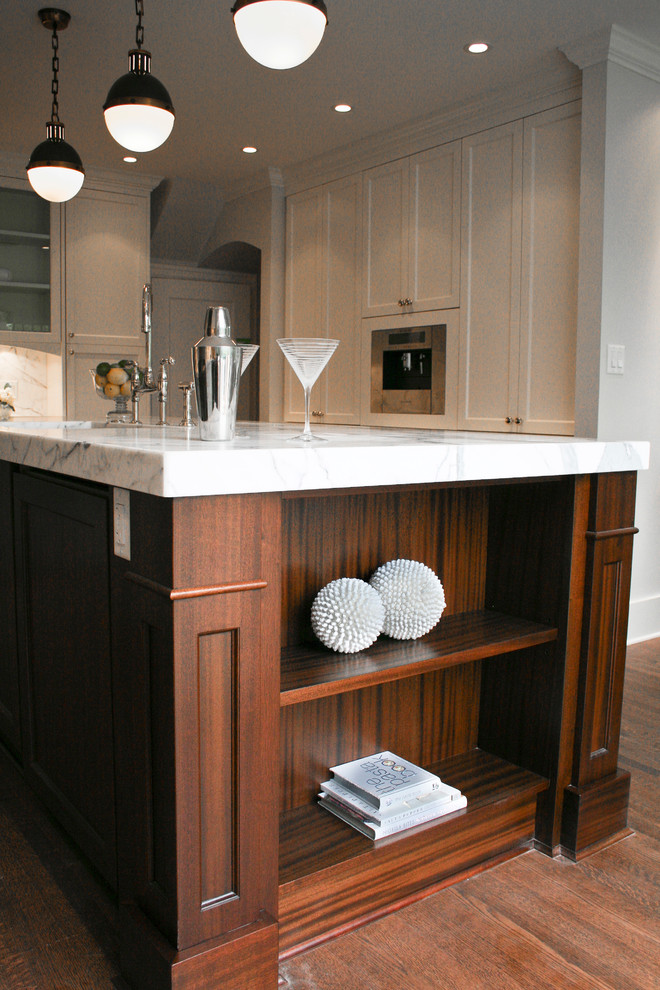 This is an example of a transitional kitchen in Vancouver.
