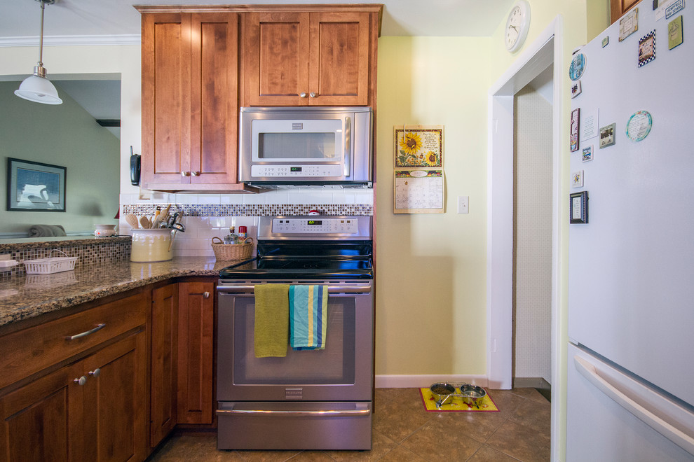 Home design - transitional home design idea