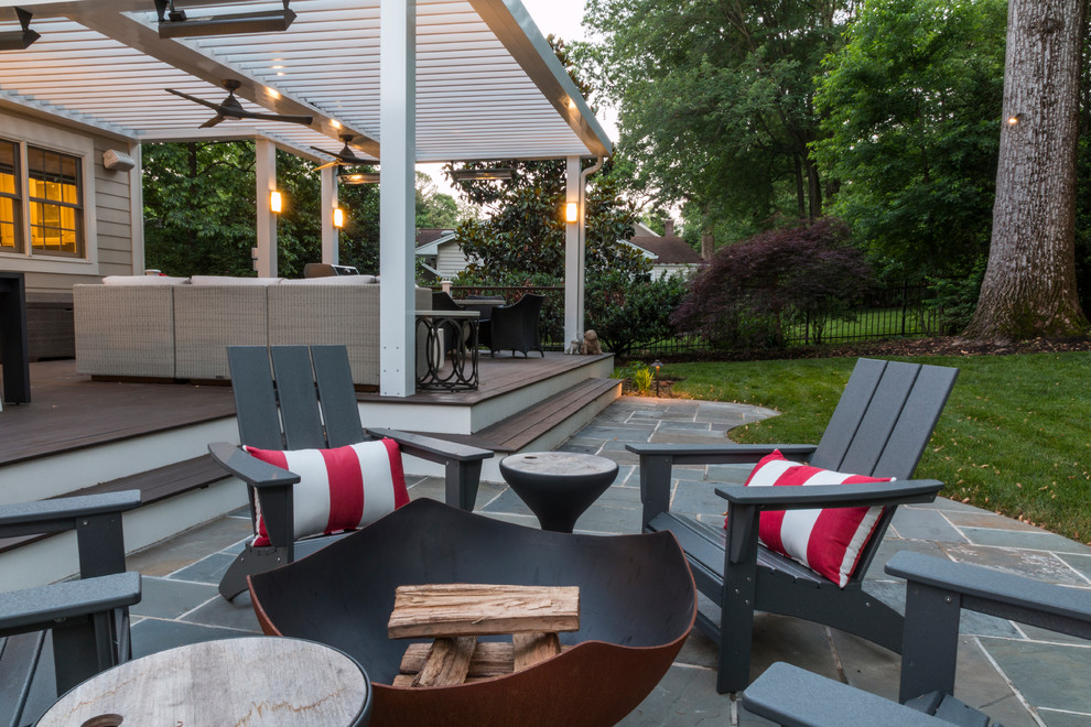 Example of a classic backyard patio design in DC Metro