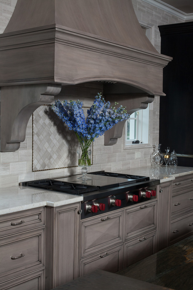 Example of a transitional kitchen design in Chicago with gray cabinets, gray backsplash, subway tile backsplash and colored appliances