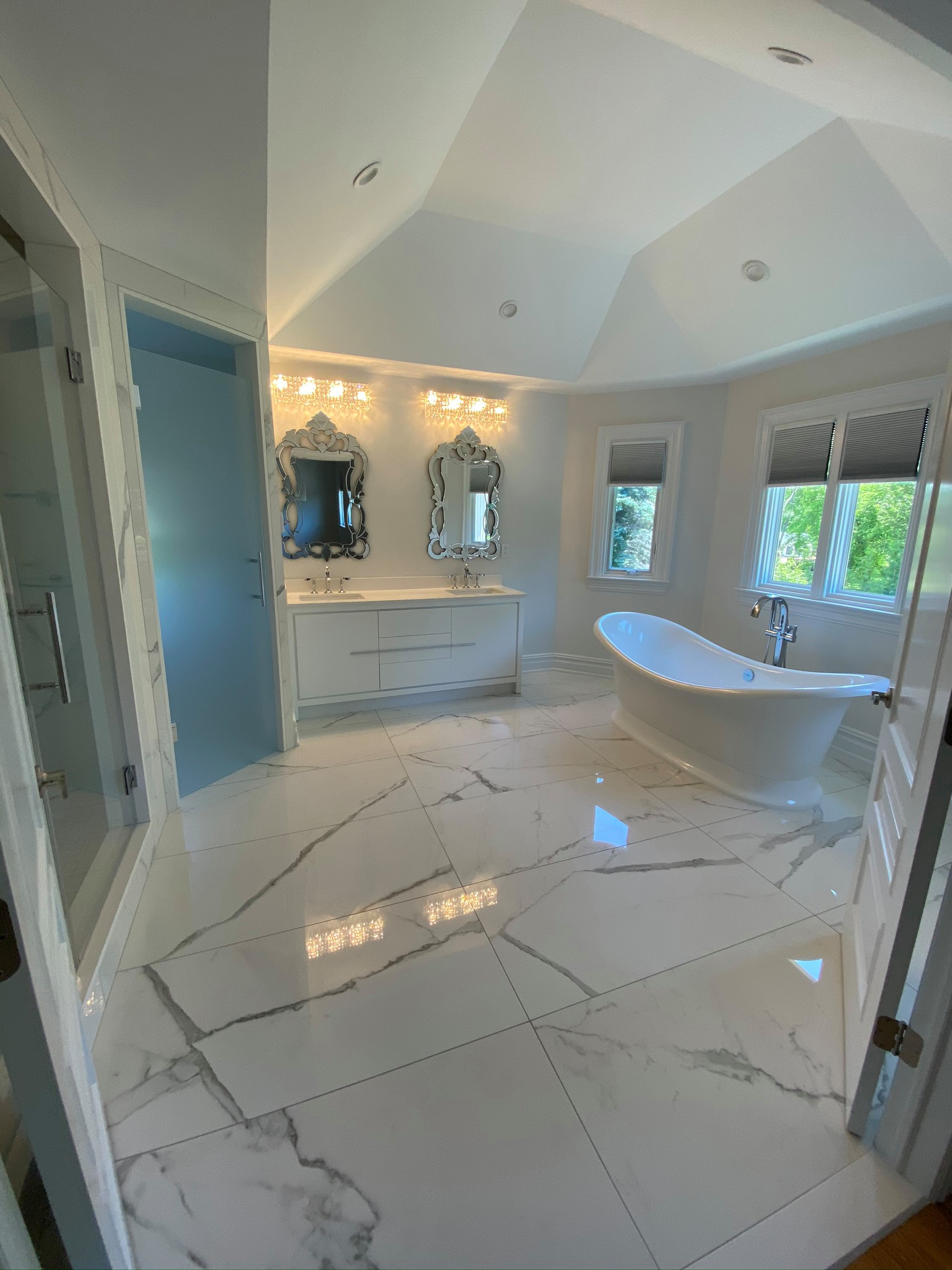 Holmdel luxury Master Bathroom