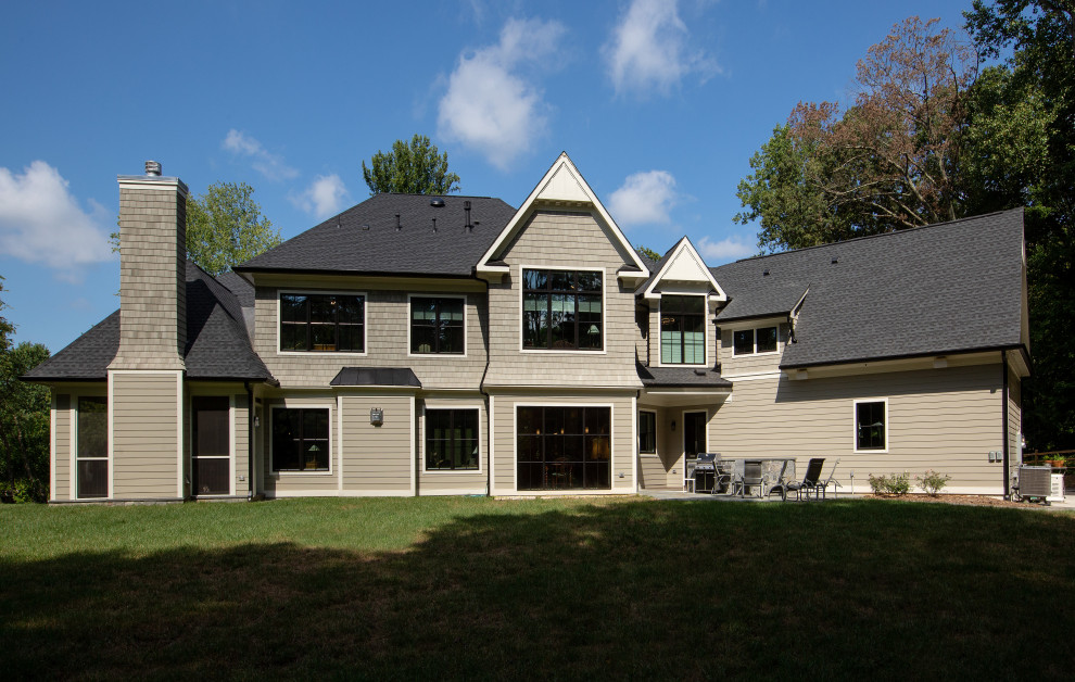 Inspiration for a craftsman home design remodel in DC Metro