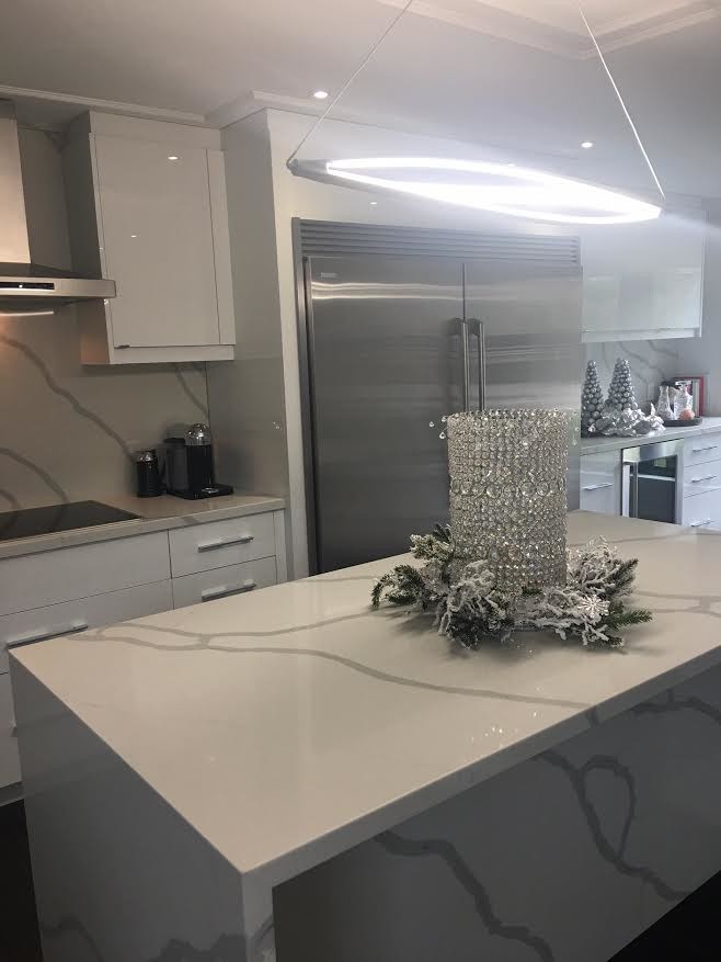 Kellythorne Drive Modern Home