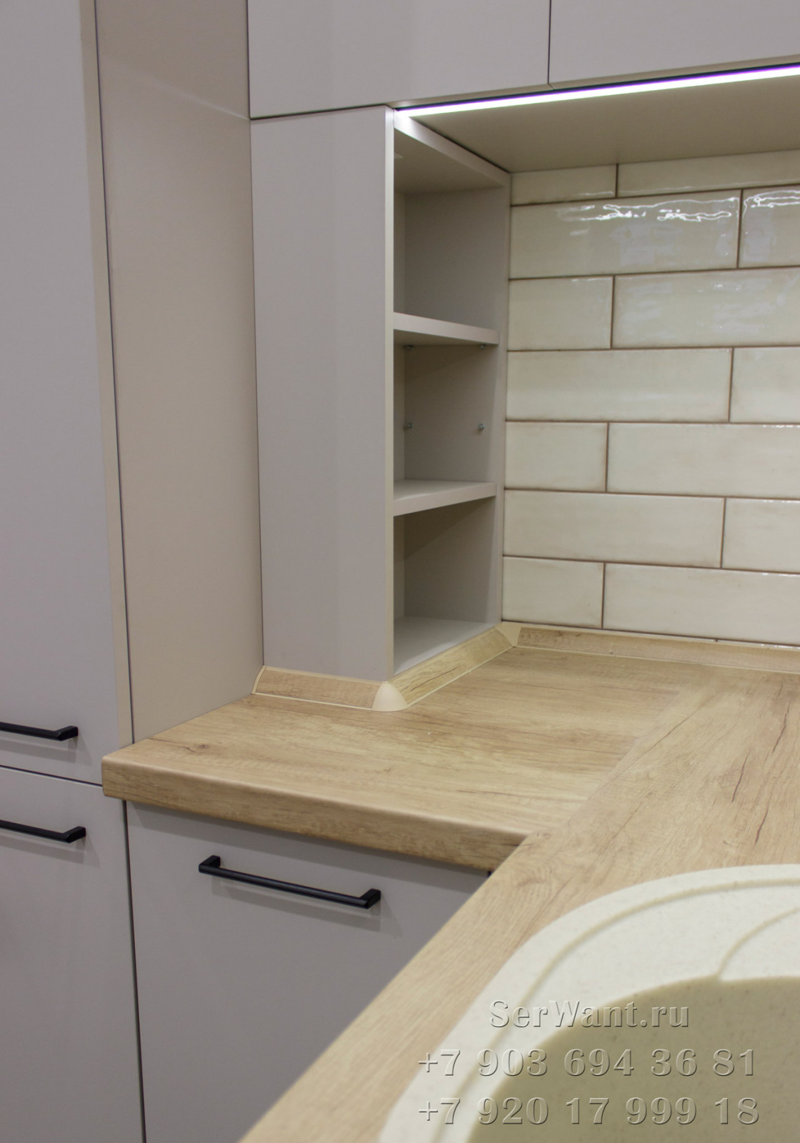 Угловая кухня с котлом