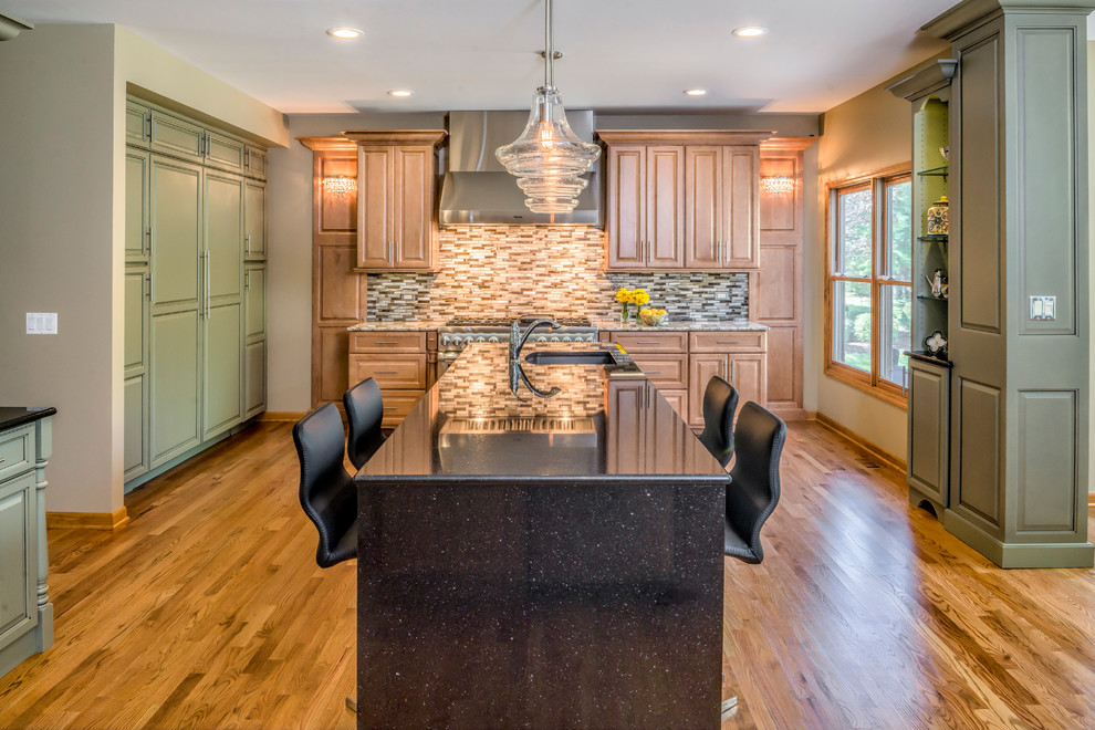 Home design - transitional home design idea in Chicago