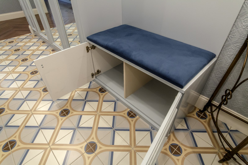 Прихожая в классическом стиле