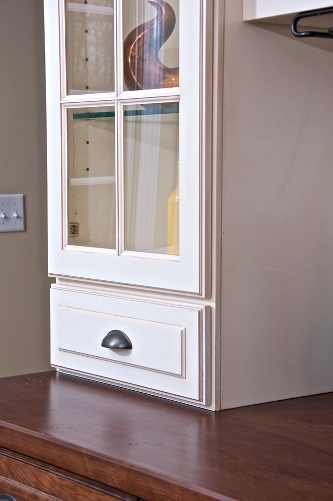 Williamburg Hutch Photos