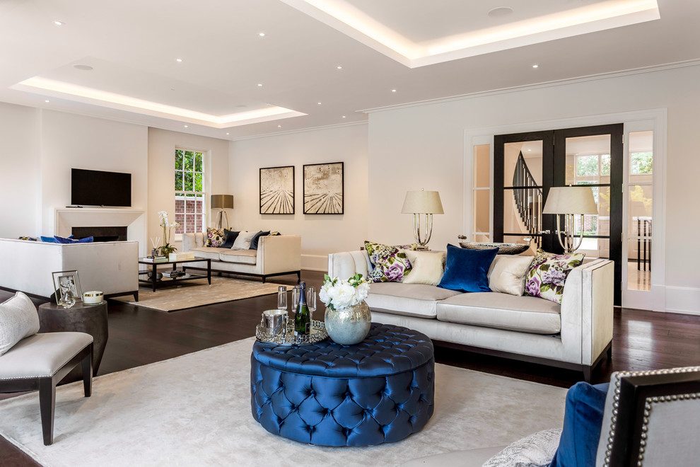 Design ideas for a transitional living room in London.