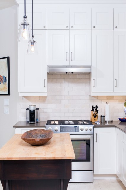 Transitional Multi-finish Kitchen clasico-renovado-cocina