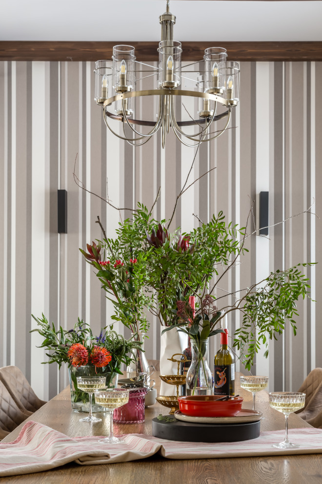 Фрагмент обеденного стола